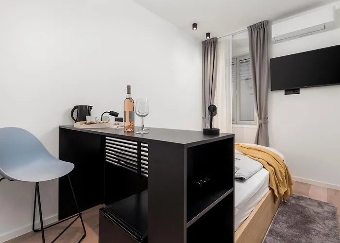 Apartment Deluxe & 